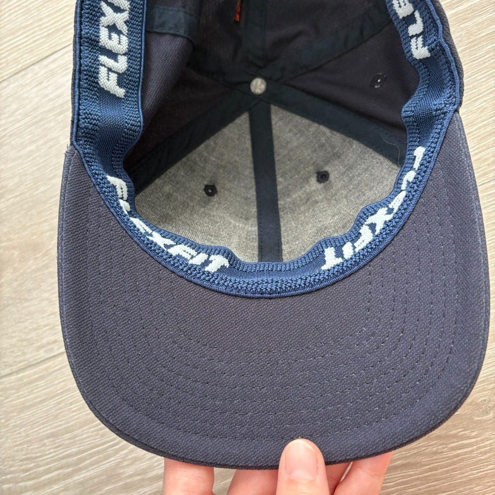 Travis Mathew Mens Navy Blue Flex Fit Outlast Logo Baseball Hat Cap Size S-M - Picture 9 of 13